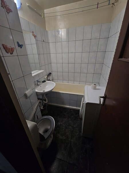 Drumul Taberei, Plaza Romania,